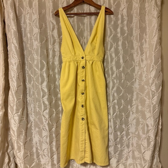UO Danny Yellow Plunging Button Down Denim Midi Dress Sleeveless Urban Outfitter - Picture 4 of 12